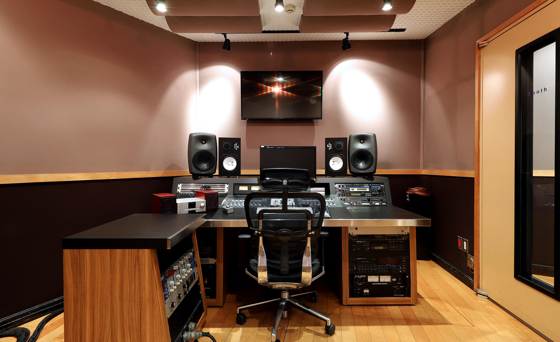 Studio2 main image